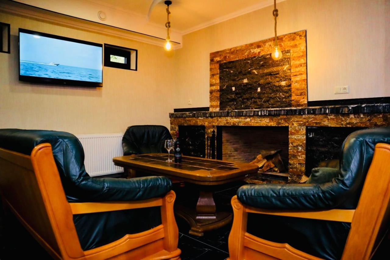 Hotel Evergreen Боржоми Екстериор снимка