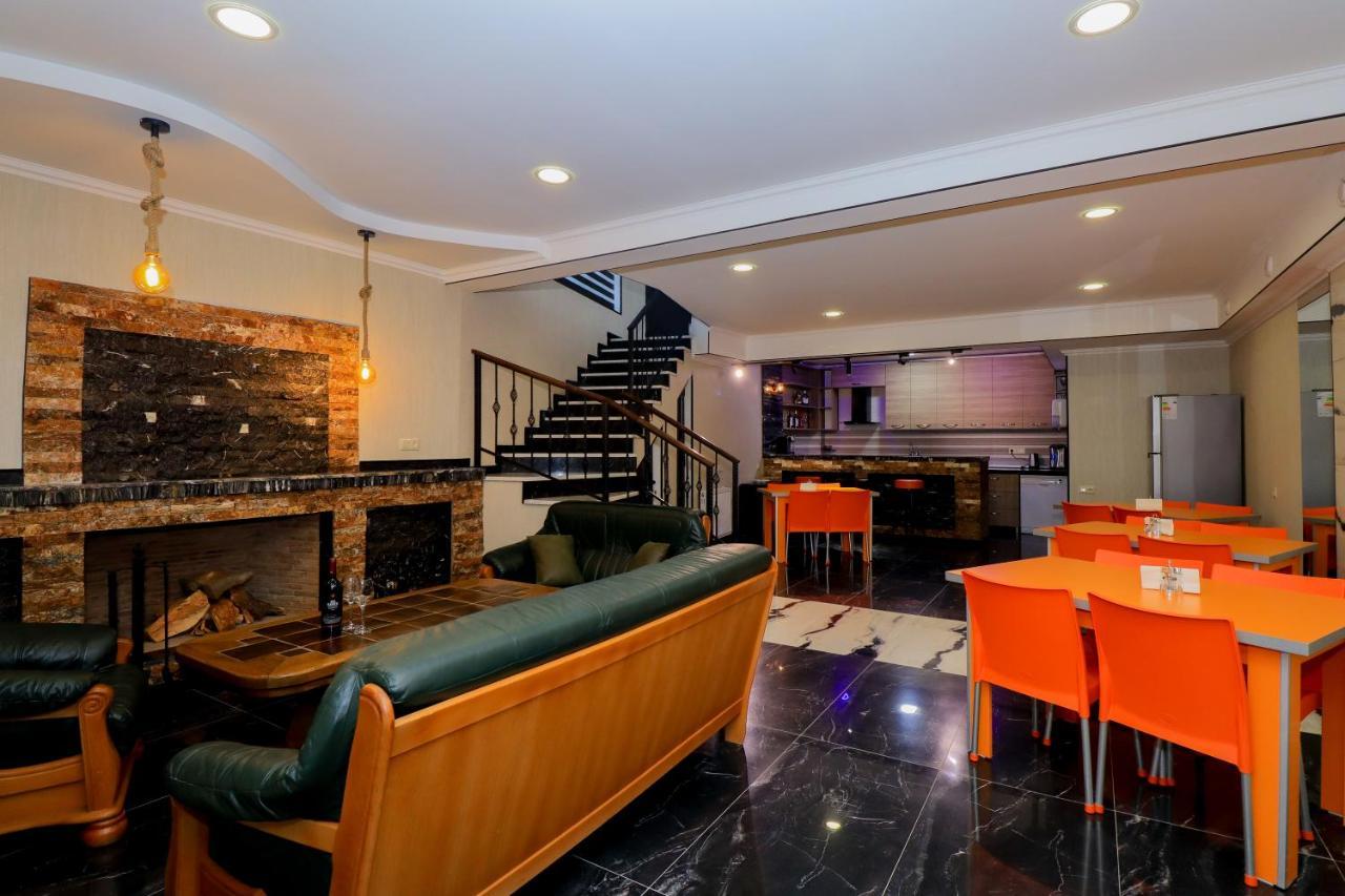 Hotel Evergreen Боржоми Екстериор снимка