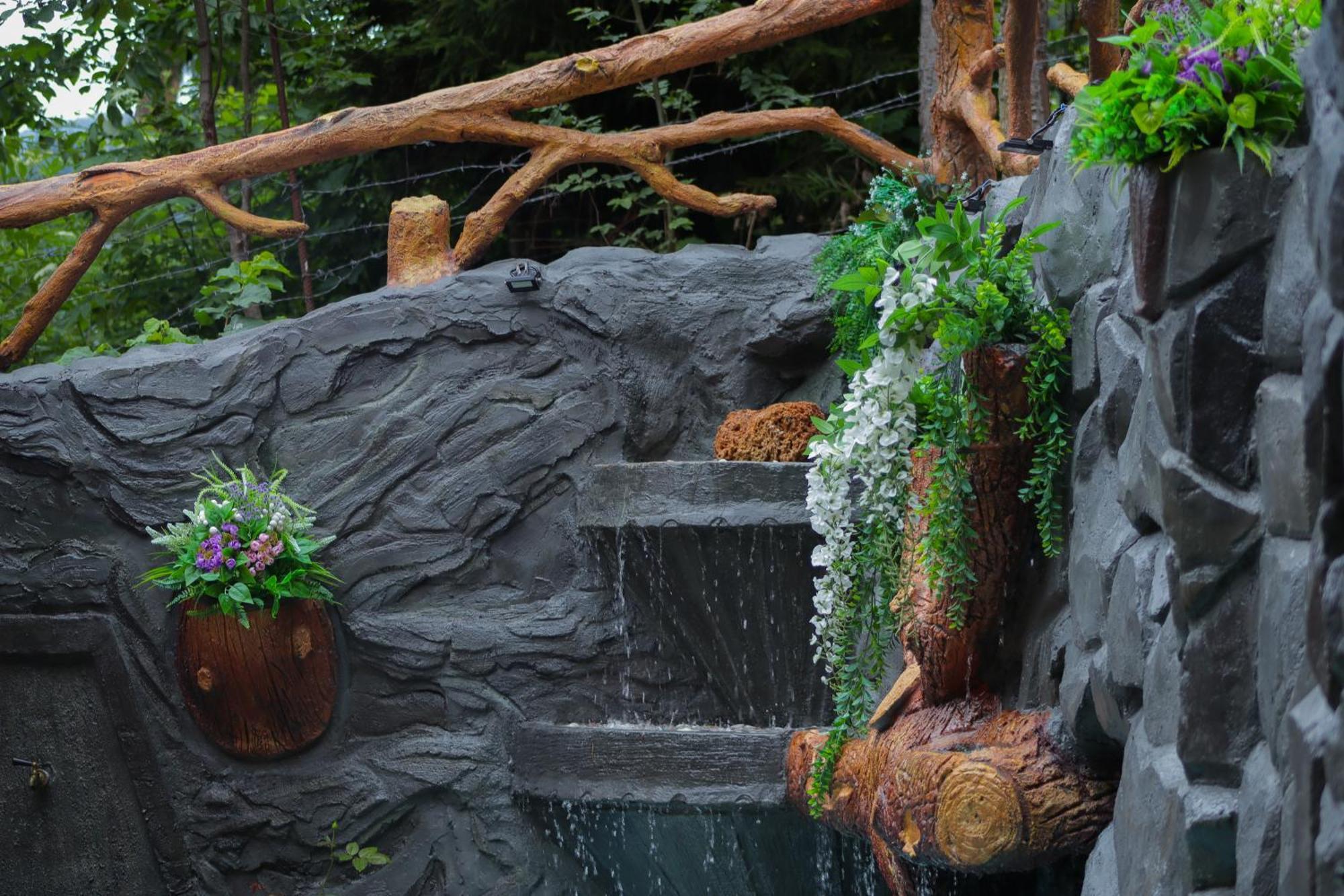 Hotel Evergreen Боржоми Екстериор снимка