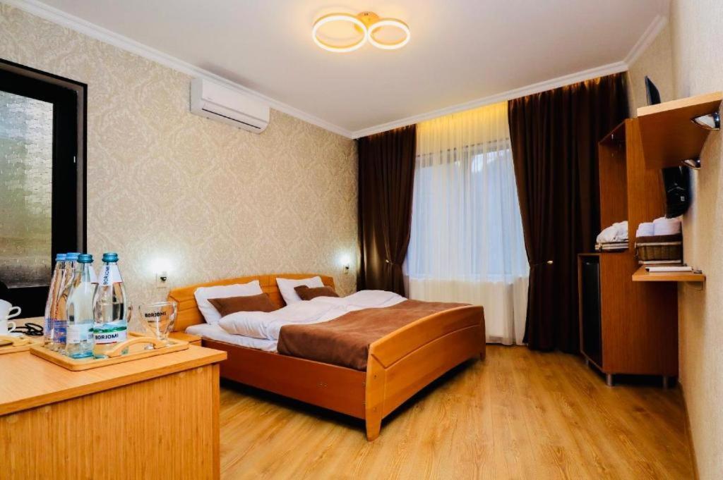 Hotel Evergreen Боржоми Екстериор снимка
